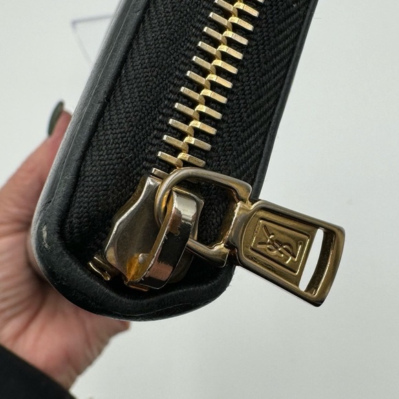 YSL-Authentic-Black Lambskin Long Wallet Zippy - Vintage - Picture 7 of 14